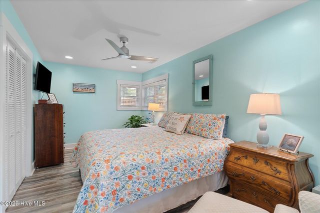 104 SE 5th Street, Oak Island, NC 28465