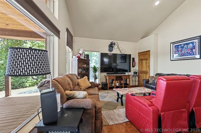 18745 W Lakewood Drive, Park Hill, OK 74451