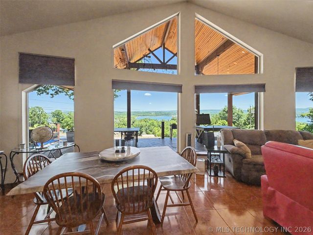 18745 W Lakewood Drive, Park Hill, OK 74451