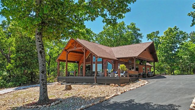 18745 W Lakewood Drive, Park Hill, OK 74451