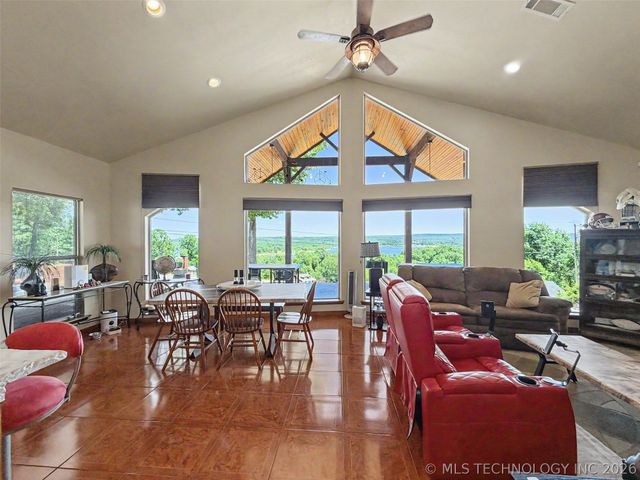 18745 W Lakewood Drive, Park Hill, OK 74451