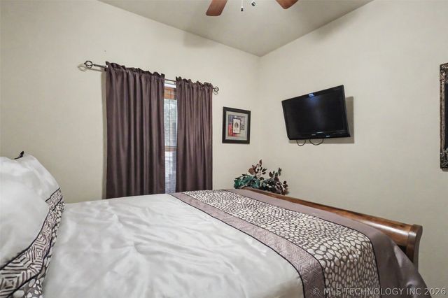 18745 W Lakewood Drive, Park Hill, OK 74451