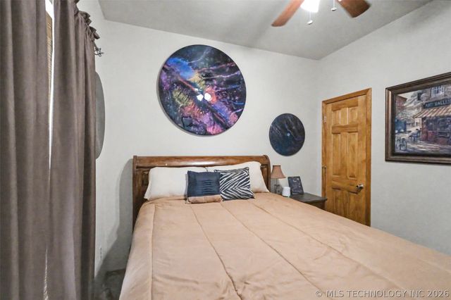 18745 W Lakewood Drive, Park Hill, OK 74451