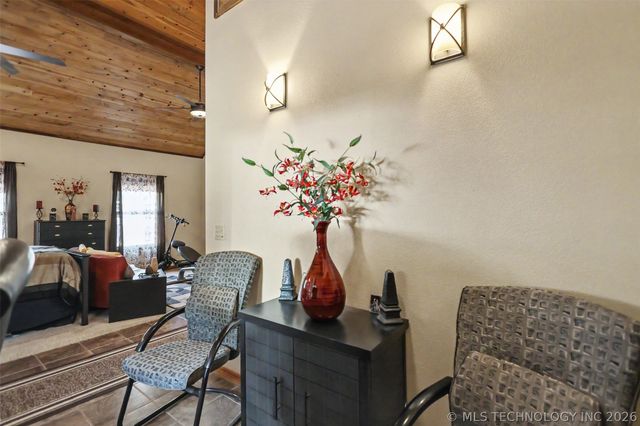 18745 W Lakewood Drive, Park Hill, OK 74451