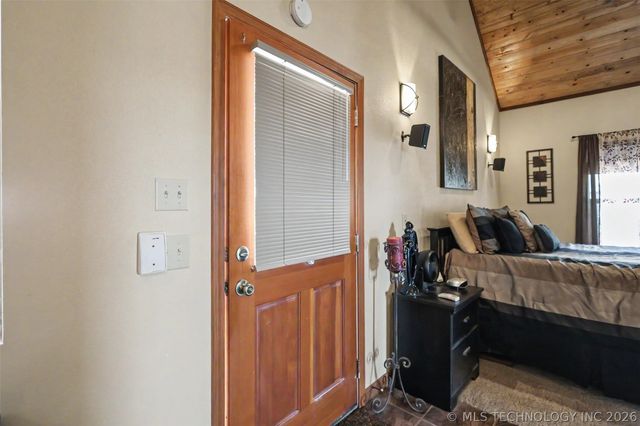 18745 W Lakewood Drive, Park Hill, OK 74451