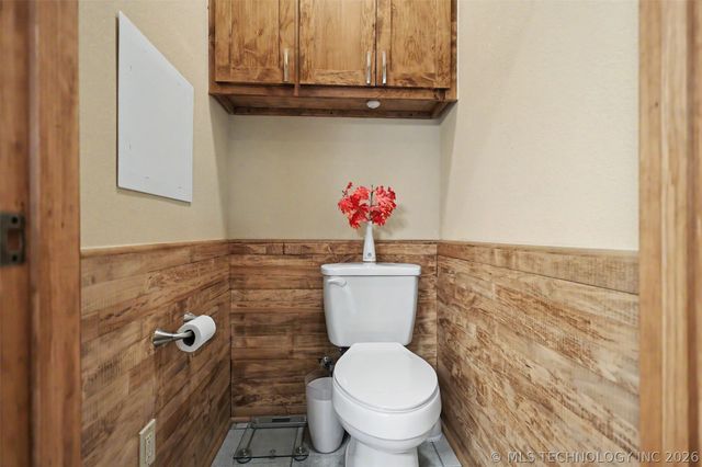 18745 W Lakewood Drive, Park Hill, OK 74451