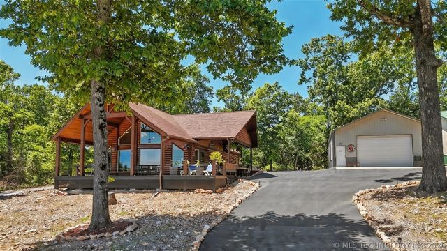 18745 W Lakewood Drive, Park Hill, OK 74451