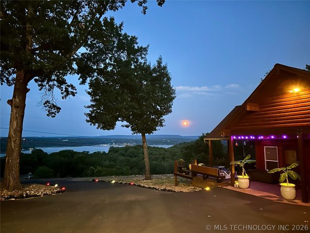 18745 W Lakewood Drive, Park Hill, OK 74451
