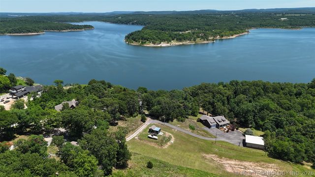 18745 W Lakewood Drive, Park Hill, OK 74451