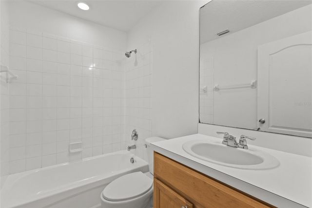 220 CAPE HARBOUR LOOP Unit 101, Bradenton, FL 34212
