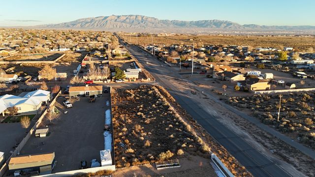 835 2ND Street SW, Rio Rancho, NM 87124