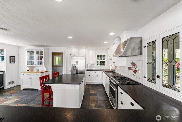 9230 B Hunter Point Road NW, Olympia, WA 98502
