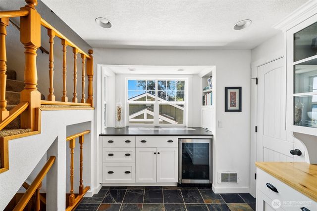 9230 B Hunter Point Road NW, Olympia, WA 98502