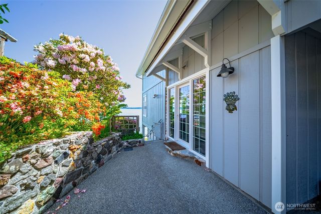 9230 B Hunter Point Road NW, Olympia, WA 98502