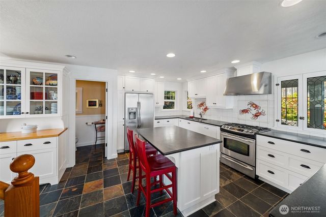 9230 B Hunter Point Road NW, Olympia, WA 98502
