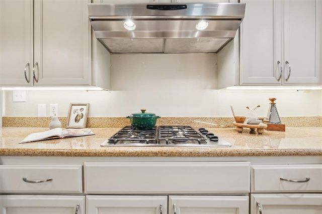 8327 Glenwood Avenue, Oklahoma City, OK 73114