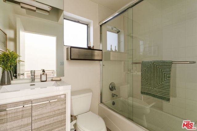 1254 24th Street 2, Santa Monica, CA 90404