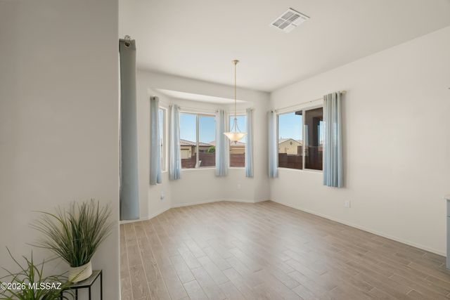 906 N Camino Cerro Morado, Green Valley, AZ 85614