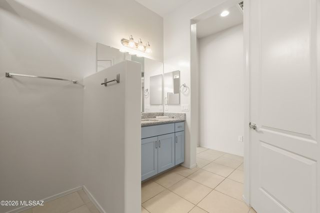 906 N Camino Cerro Morado, Green Valley, AZ 85614