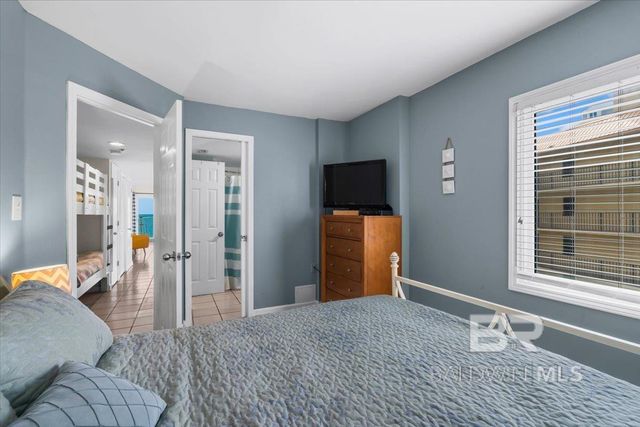517 E Beach Boulevard 5D, Gulf Shores, AL 36542