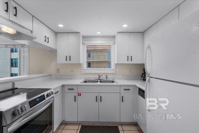 517 E Beach Boulevard 5D, Gulf Shores, AL 36542