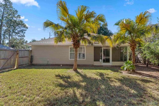 3688 Quail Run Rd, Gulf Breeze, FL 32563