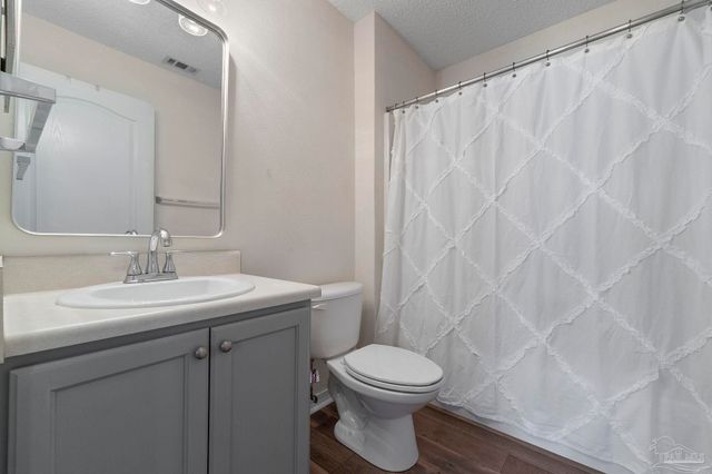 3688 Quail Run Rd, Gulf Breeze, FL 32563