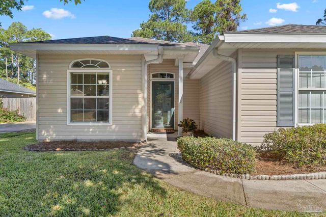 3688 Quail Run Rd, Gulf Breeze, FL 32563