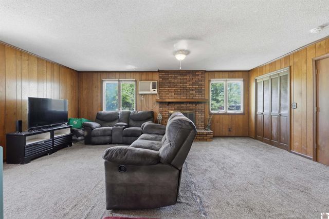 8129 State Route 1241, Hickory, KY 42051