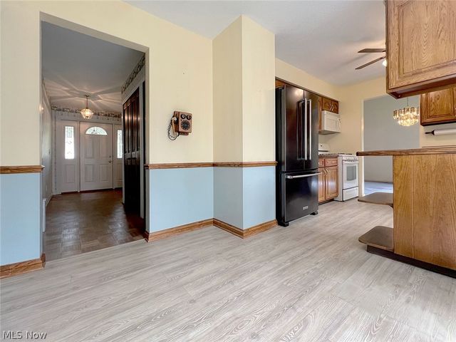 465 Kar A Bru, Amherst, OH 44011