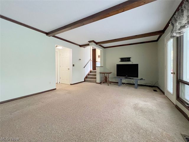 465 Kar A Bru, Amherst, OH 44011