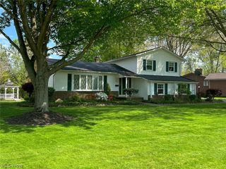 465 Kar A Bru, Amherst, OH 44011