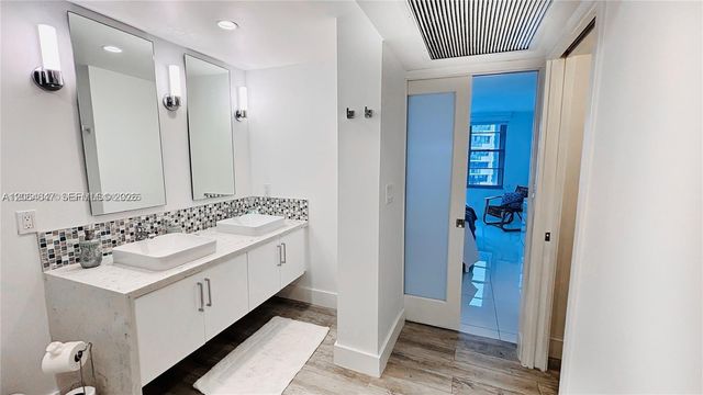 5161 Collins Ave 1003, Miami Beach, FL 33140