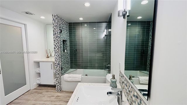 5161 Collins Ave 1003, Miami Beach, FL 33140