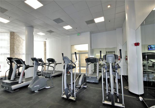 5161 Collins Ave 1003, Miami Beach, FL 33140