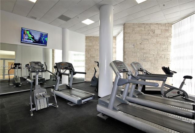 5161 Collins Ave 1003, Miami Beach, FL 33140