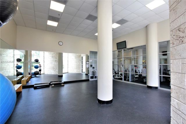 5161 Collins Ave 1003, Miami Beach, FL 33140