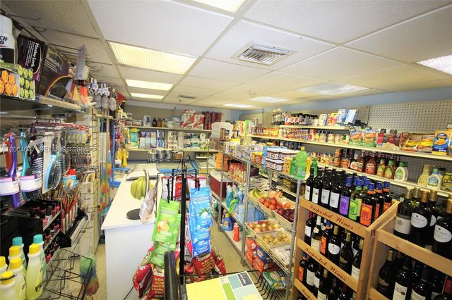 5161 Collins Ave 1003, Miami Beach, FL 33140