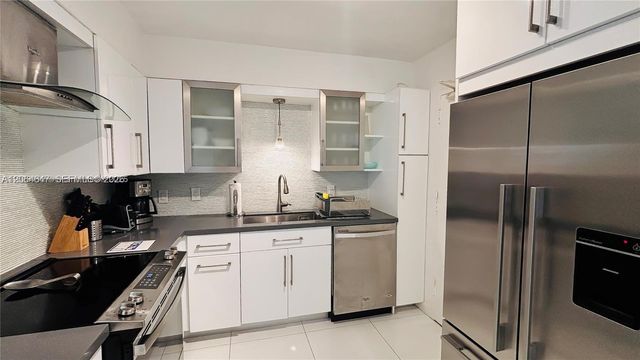 5161 Collins Ave 1003, Miami Beach, FL 33140