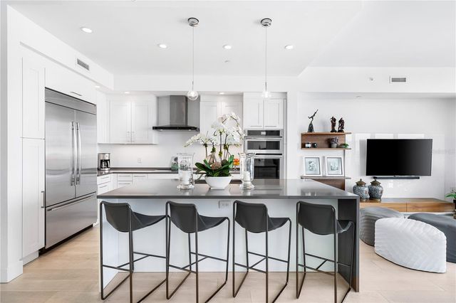 1155 N GULFSTREAM AVENUE 606, Sarasota, FL 34236