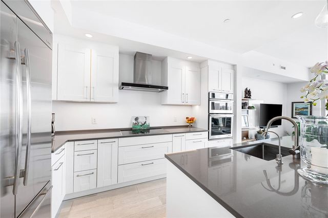 1155 N GULFSTREAM AVENUE 606, Sarasota, FL 34236