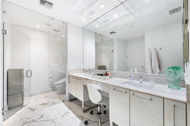 1155 N GULFSTREAM AVENUE 606, Sarasota, FL 34236