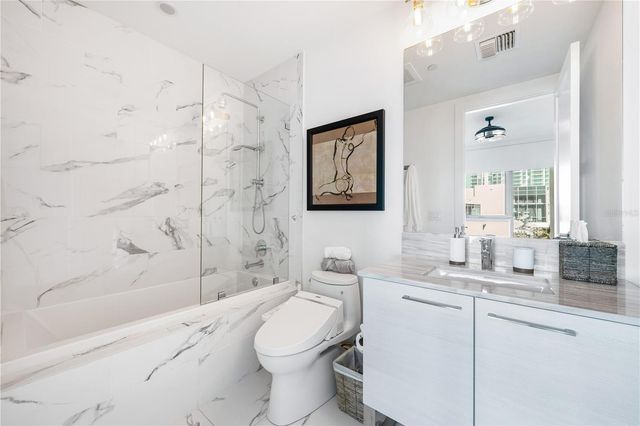 1155 N GULFSTREAM AVENUE 606, Sarasota, FL 34236