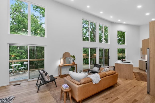 1029 Red Bud Terrace, Madison, TN 37115