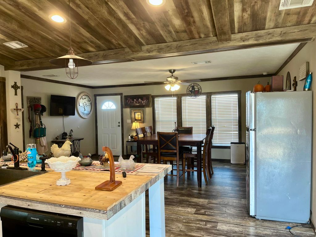 Image 11 of property listing at 12361 Co Rd 1445, Paint Rock, TX 76866