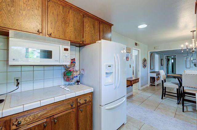 719 E Alluvial Avenue, Fresno, CA 93720