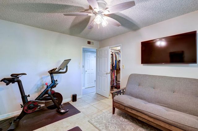 719 E Alluvial Avenue, Fresno, CA 93720