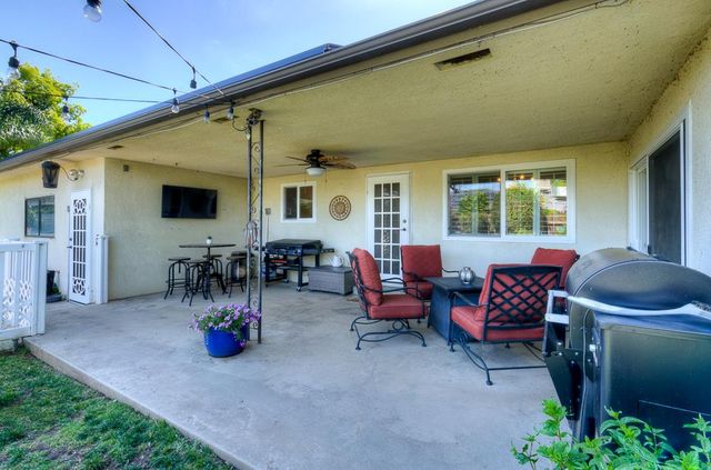 719 E Alluvial Avenue, Fresno, CA 93720
