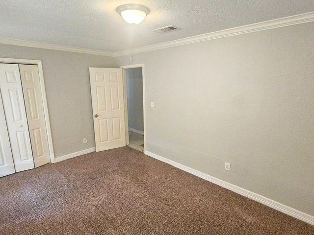 9526 Golden Wood Lane, Houston, TX 77086