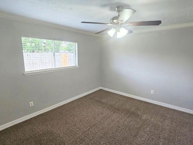 9526 Golden Wood Lane, Houston, TX 77086